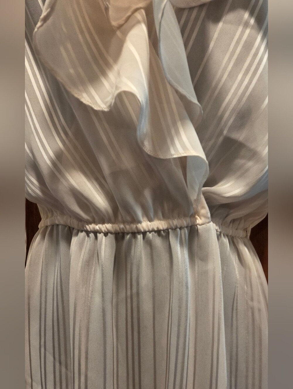 Dooney & Bourke Cream Long Sleeve Sheer Ruffle Dress SzM No Tag - Picture 4 of 9